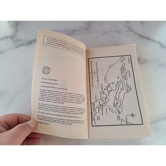 The Pirate Ghost By Laura Pender Paperback - Picture 4 of 10